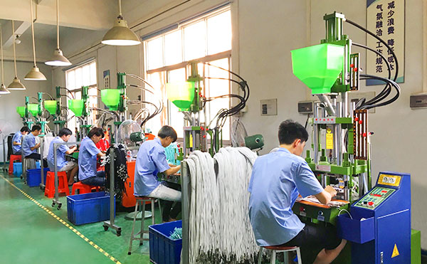 廣州藍(lán)源電子生產(chǎn)車(chē)間