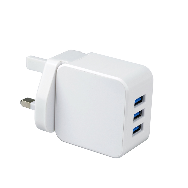 3口USB轉(zhuǎn)換頭充電器-ST390 3口USB轉(zhuǎn)換頭充電器-ST390