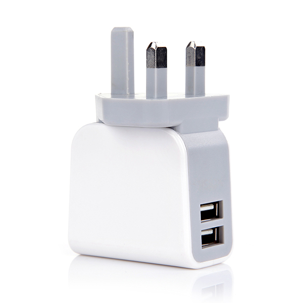 英規(guī)、美規(guī)、歐規(guī)3.1A雙USB充電器-ST30